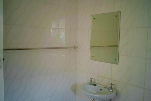 Loshina Guest House