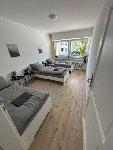 Katil atau katil-katil dalam bilik di sehr schönes, großes und möbliertes Apartment