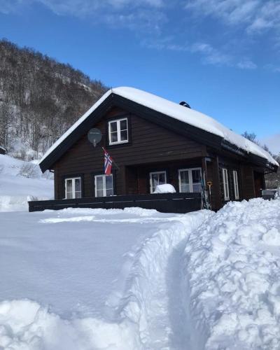 Το Cozy cabin in Eikedalen τον χειμώνα