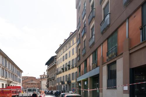GuestHost - Cosy Central Apt Milano Missori M3