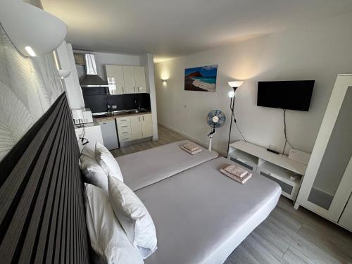 Cozy Studio in Los Cristianos Beach FREE WIFI