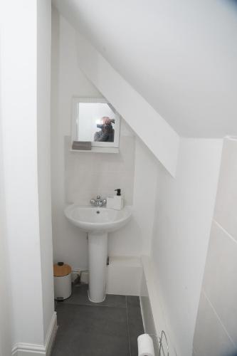 Koupelna v ubytování Affordably Elegant Apartments close to Coop live, Etihad Stadium and Manchester City centre