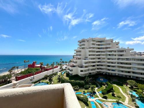 Large Apartment Side Sea View Benalbeach