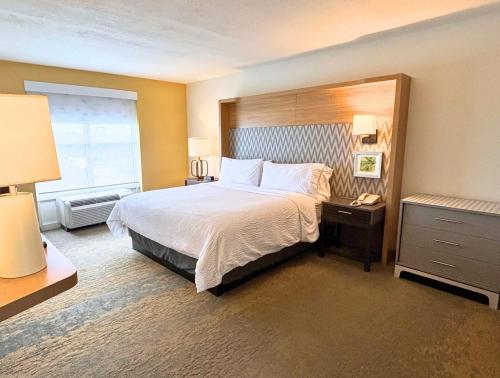Holiday Inn Hotel & Suites - Orange Park - Wells Rd. Image