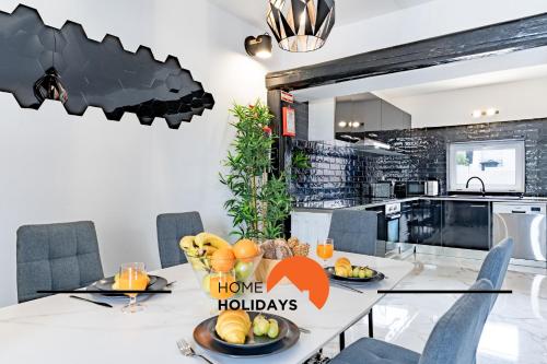 #266 Luxury Villa Jacuzzy & Premium Stay