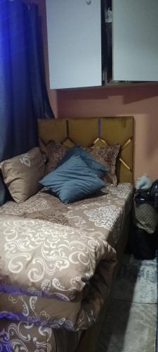 Ένα ή περισσότερα κρεβάτια σε δωμάτιο στο Asta room