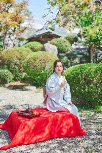 Newly opened special price ,Traditional Japanese house 130 m2 private,3 bedrooms,Fountain,Zen Japanese garden,2 free parking spaces