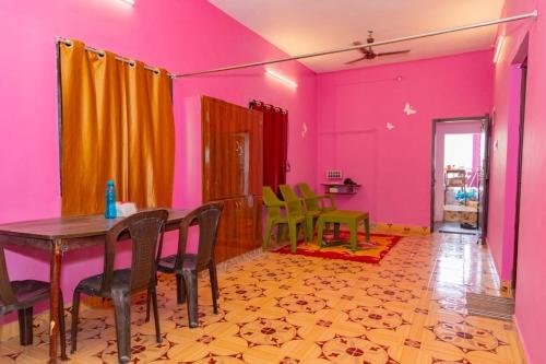 Χώρος καθιστικού στο vkm homestay villa