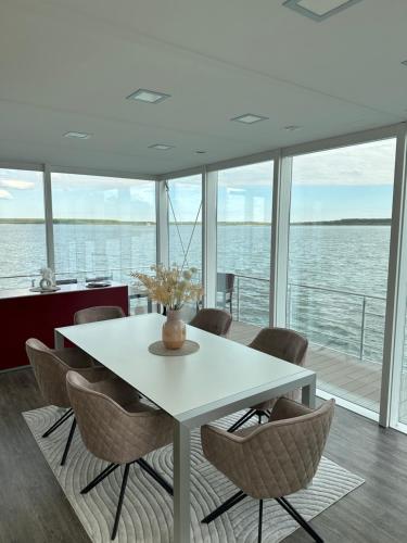 Billede fra billedgalleriet på schwimmende Villa Haus Beach i Elsterheide