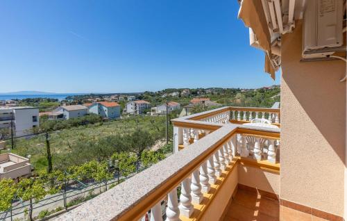 Stunning Apartment In Rab