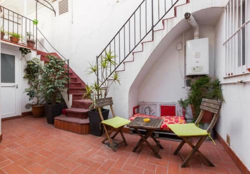 Single-family house with terraces and patio