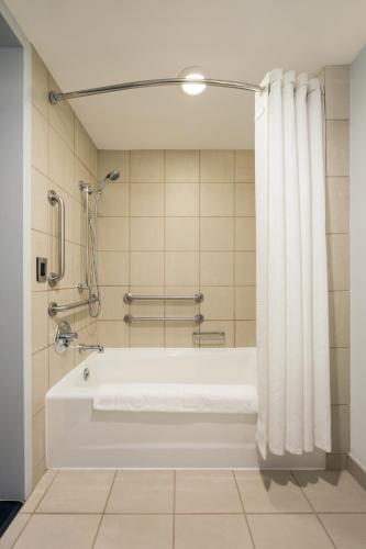 Ein Badezimmer in der Unterkunft W Seattle