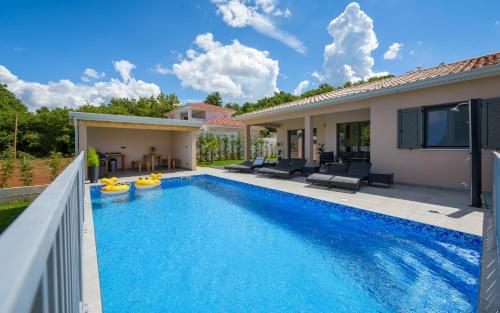 Villa Paradise