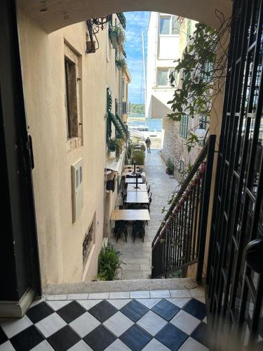 Swan City Apartment & Room