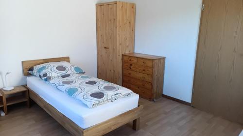 Postel nebo postele na pokoji v ubytování Ferienwohnung,Monteurwohnung Spreenhagen bei Berlin