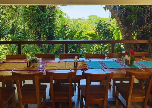 Hotel La Aldea del Halach Huinicにある庭