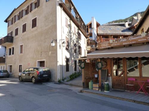 Bel appartement lumineux dans maison de village
