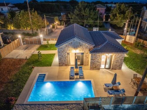 Blue Private Stone Villa Skala