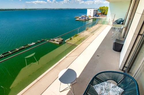 Galeriebild der Unterkunft Mamaia Lake View Apartament in Mamaia