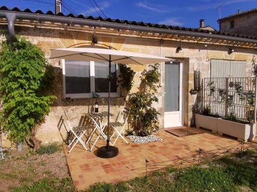 Proche Saint-Émilion, confortable gîte rénové avec terrasse - 2 personnes
