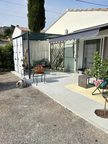 Photo de la galerie de l'établissement Petite maison provençale, à Régusse