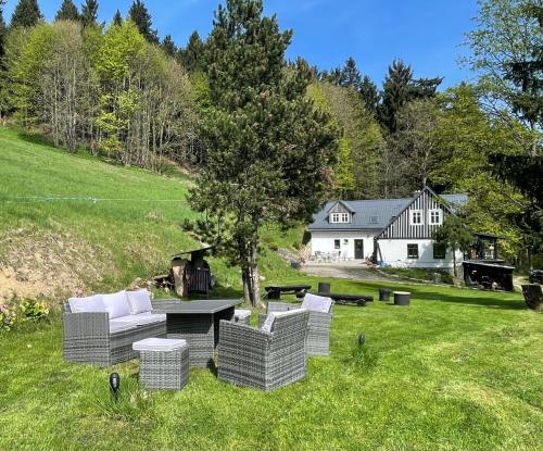 Un jardín fuera de JESTED21 Apartmány