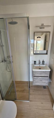 Et badeværelse på Arillas Peacefull Bungalows