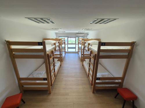 Fotografie z fotogalerie ubytování AdriaMont - Rooms & Coworking v destinaci Podgorica