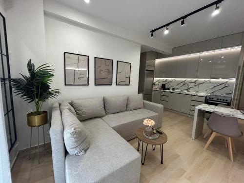 Grand Star Suite City Central