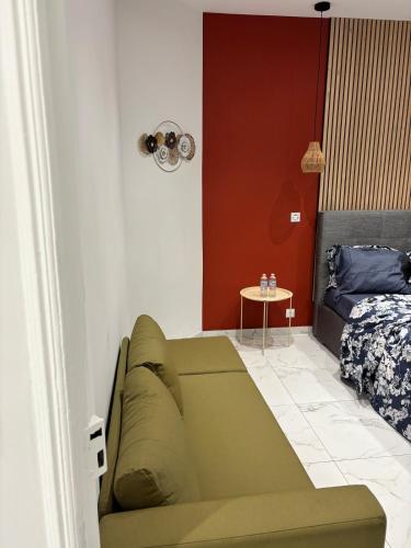 Cama o camas de una habitación en Beautiful and super central