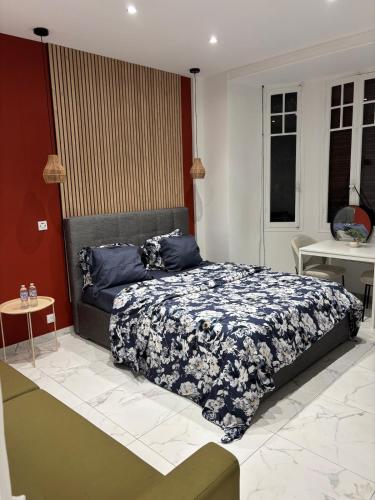 Cama o camas de una habitación en Beautiful and super central