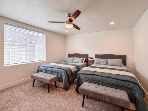 Ένα ή περισσότερα κρεβάτια σε δωμάτιο στο New Listing Blue Lake Haven