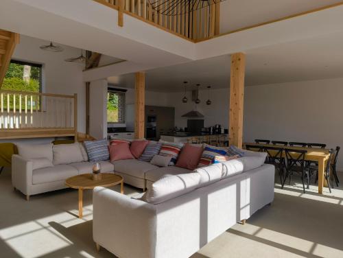 LES PATICHERES - La Grange avec accès à la piscine