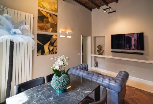Dreamers in Belsiana Condotti Int 9