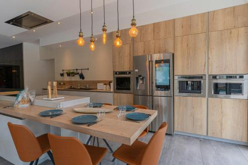 Photo de la galerie de l'établissement Modern Villa With Pool In Sollies Toucas, à Solliès-Toucas