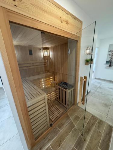 Koupelna v ubytování Superbe villa familiale avec piscine et spa