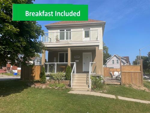 Fotografie z fotogalerie ubytování Peaceful Residence on Palmer Ave - Close to the Falls & Complimentary Breakfast Delivered Daily to the Rental v destinaci Niagara Falls