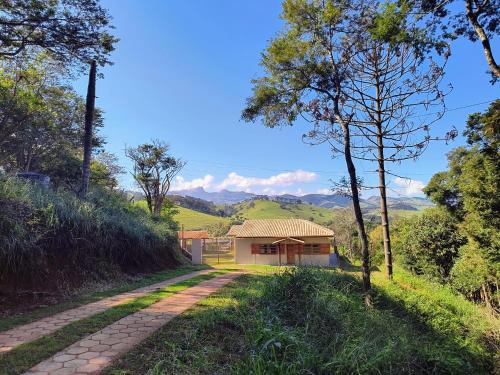 Naturlandskabet i nærheden af chaletet