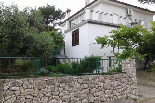 Apartments with a parking space Losinj, Losinj - 24161