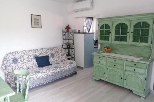 Apartments with a parking space Losinj, Losinj - 24161