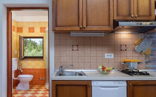 Apartments with parking space Rovinj - 24279