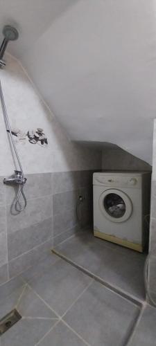 Bilik mandi di Maison Luxueux et Spacieux