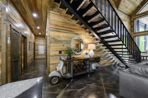 Gambar di galeri bagi Grand Estate di Broken Bow