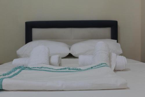 Xhejms Guest House