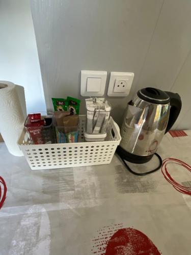 Tetera y cafetera en Bora Bora Vairupe lodge