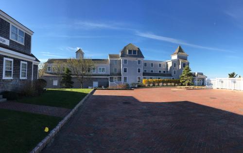 Gallery image of Wychmere Beach Club in Harwich Port