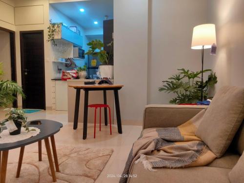 Gallery image of CASA ALOHA - stylish luxe 2bed 3bath luxury home in Mumbai