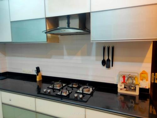 Gallery image of CASA ALOHA - stylish luxe 2bed 3bath luxury home in Mumbai