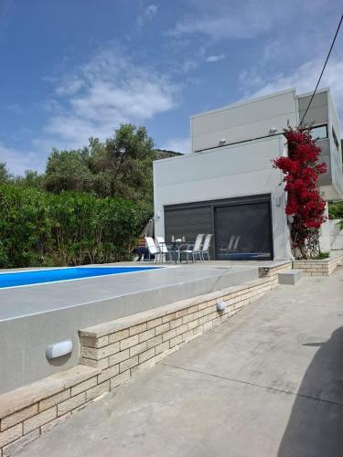 Villa Nicolas Plataria