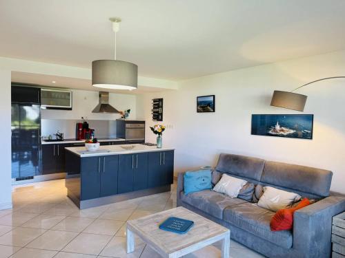 Photo de la galerie de l'établissement Saint-Clément, appartement confortable 2 chambres proche plage, à Quiberon